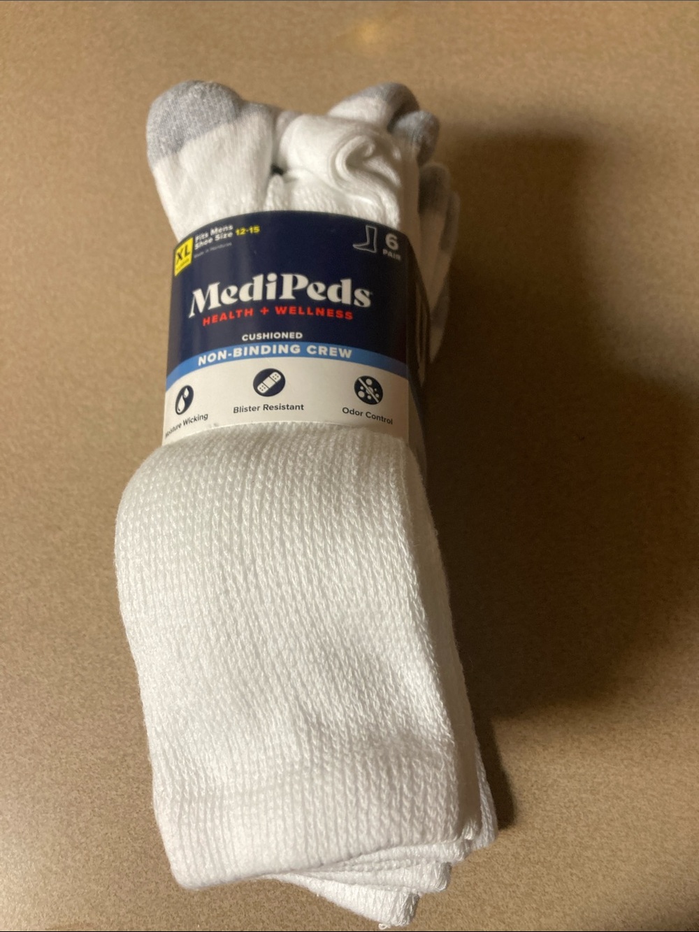 Men's White Cushioned Non-Binding Crew Socks - 6 Pack